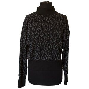 Women's Old Navy Loose Crop Black Animal Print Cotton Polyester Blend Size S